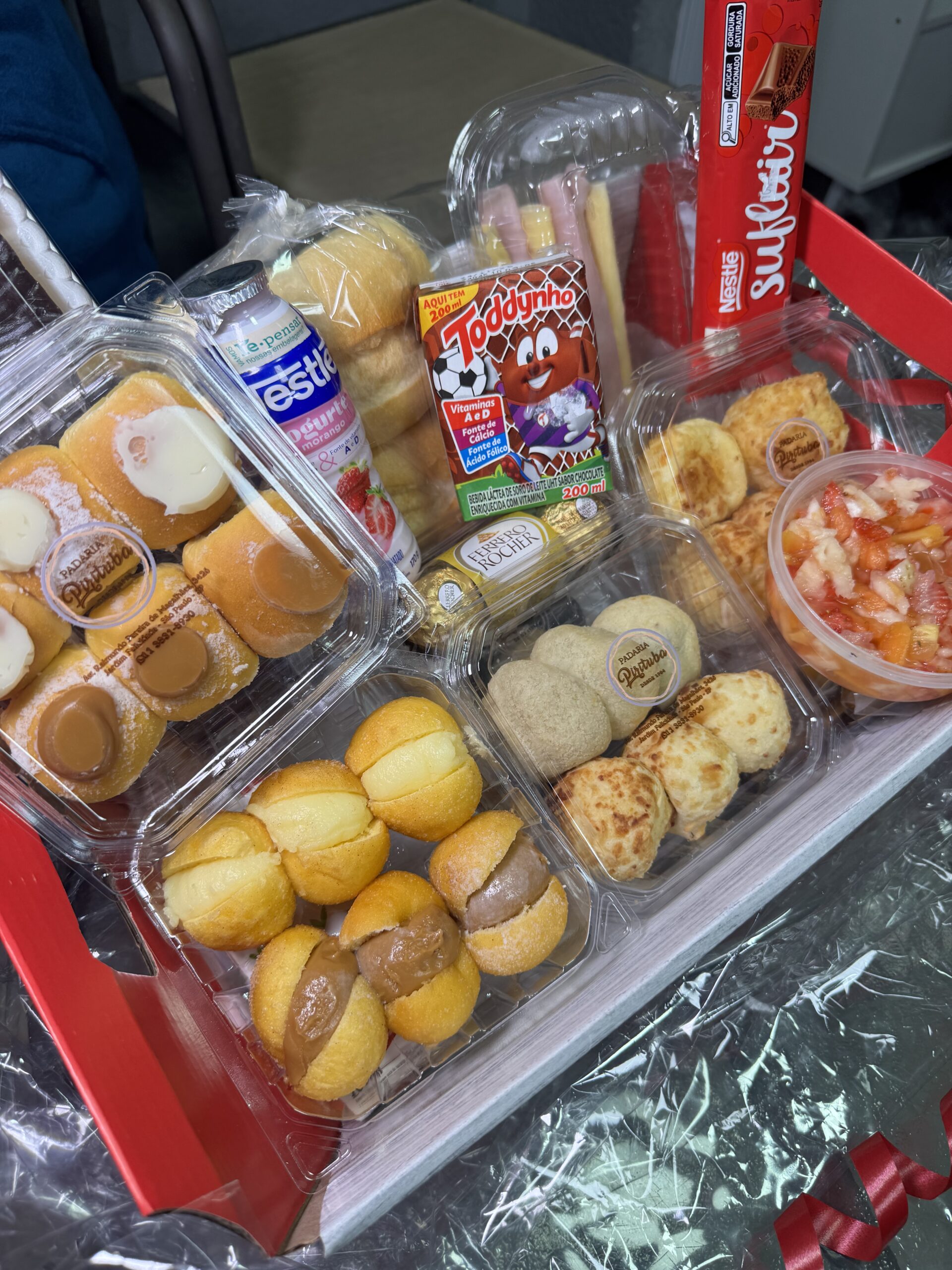CESTA DE CAFÉ DA MANHÃ PARA PRESENTEAR O PAPAI